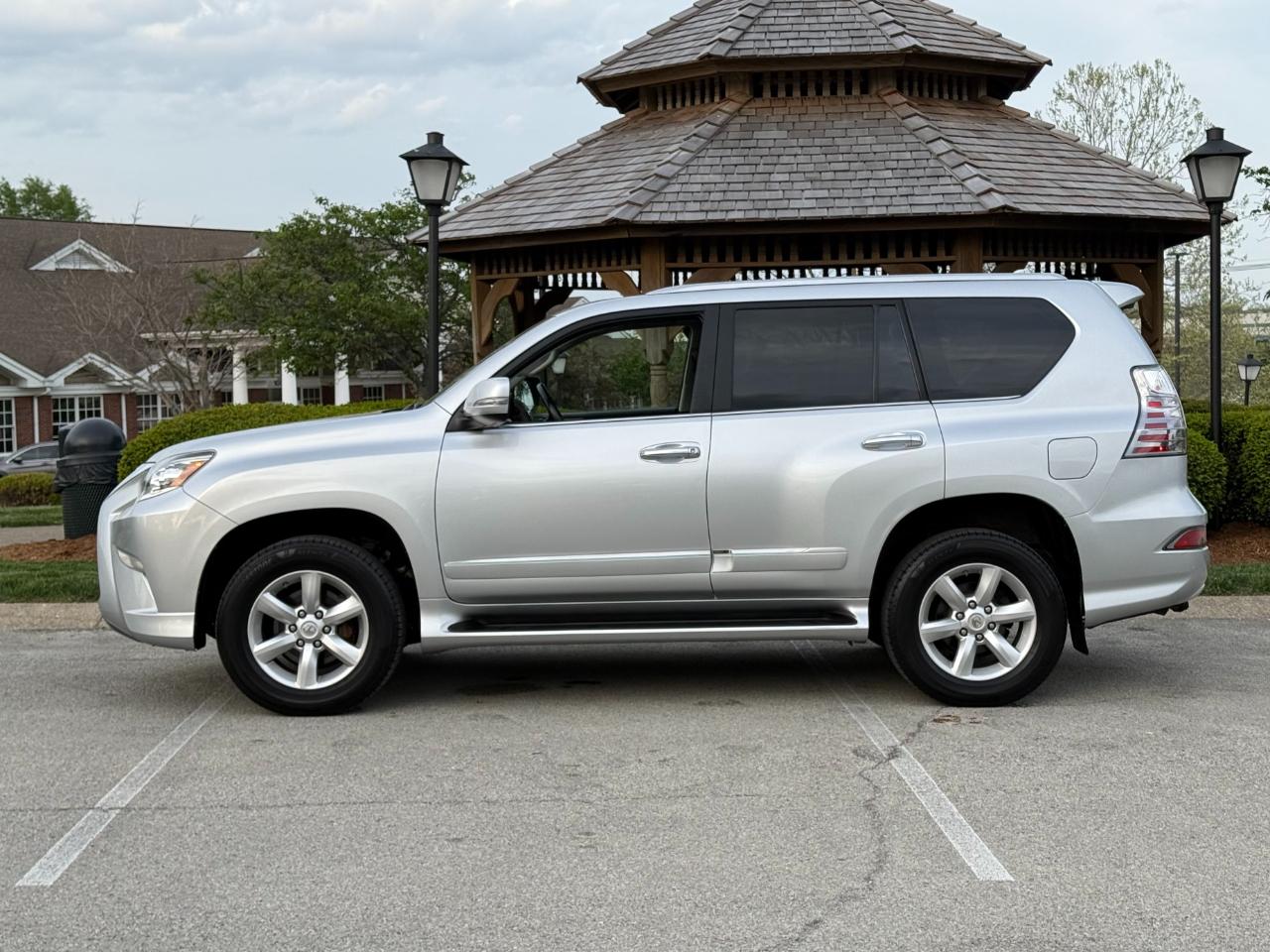 Lexus GX 460 4WD 4dr 2015