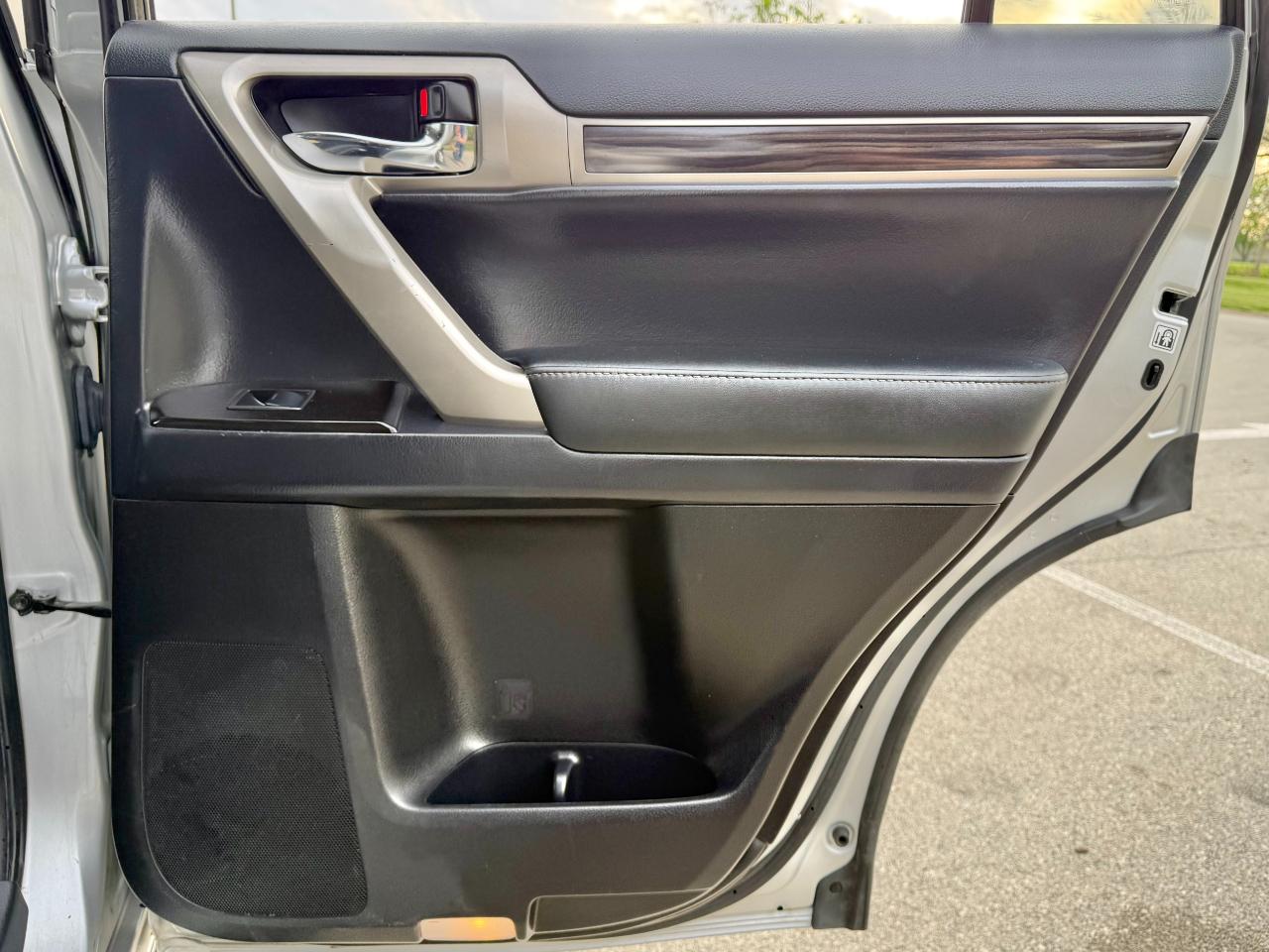 Lexus GX 460 4WD 4dr 2015