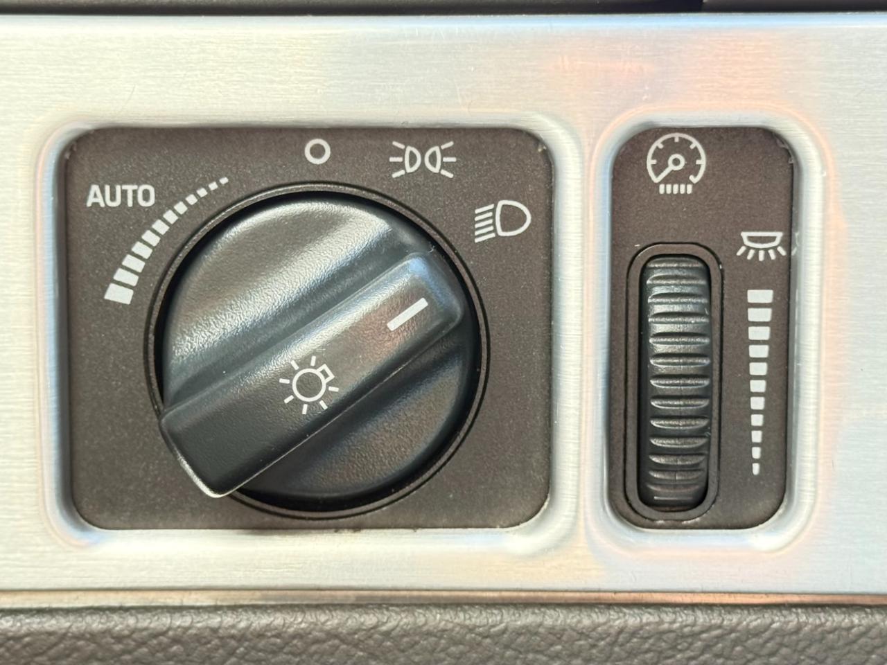 Ford Thunderbird 2dr Conv w/Hardtop Premium 2002