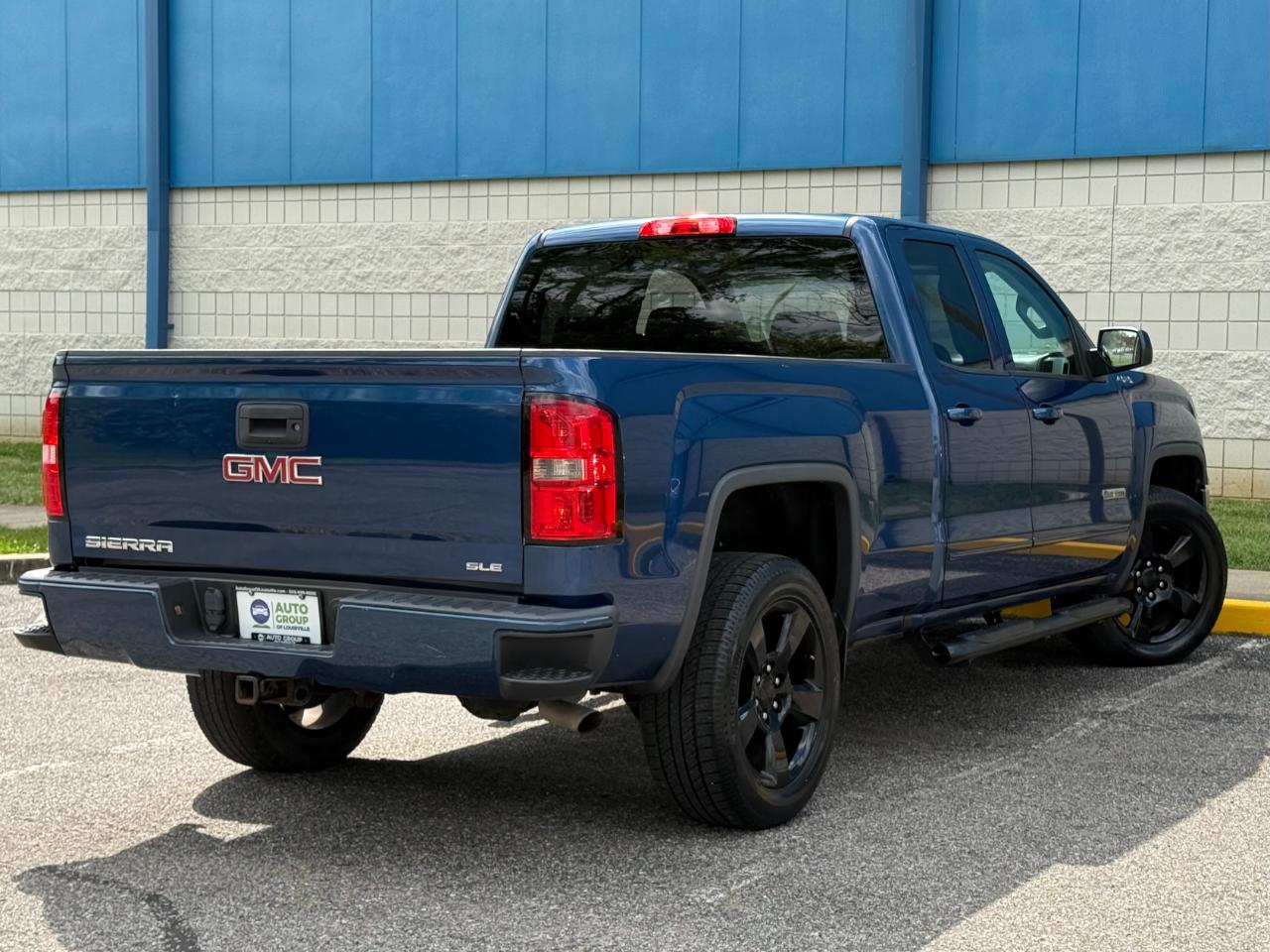 GMC Sierra 1500 4WD Double Cab 143.5" SLE 2017