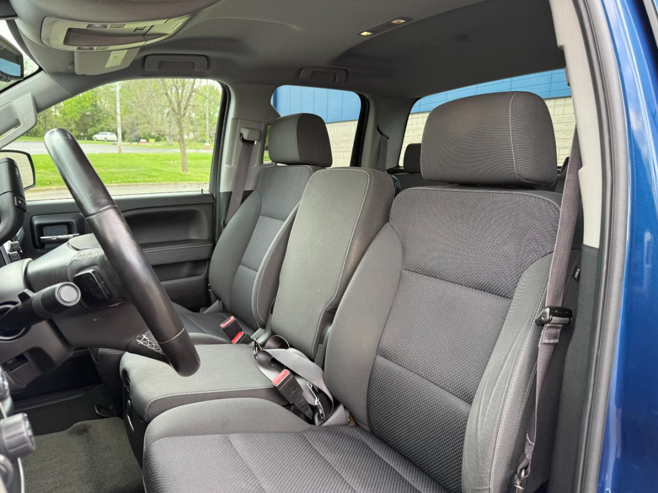 GMC Sierra 1500 4WD Double Cab 143.5" SLE 2017