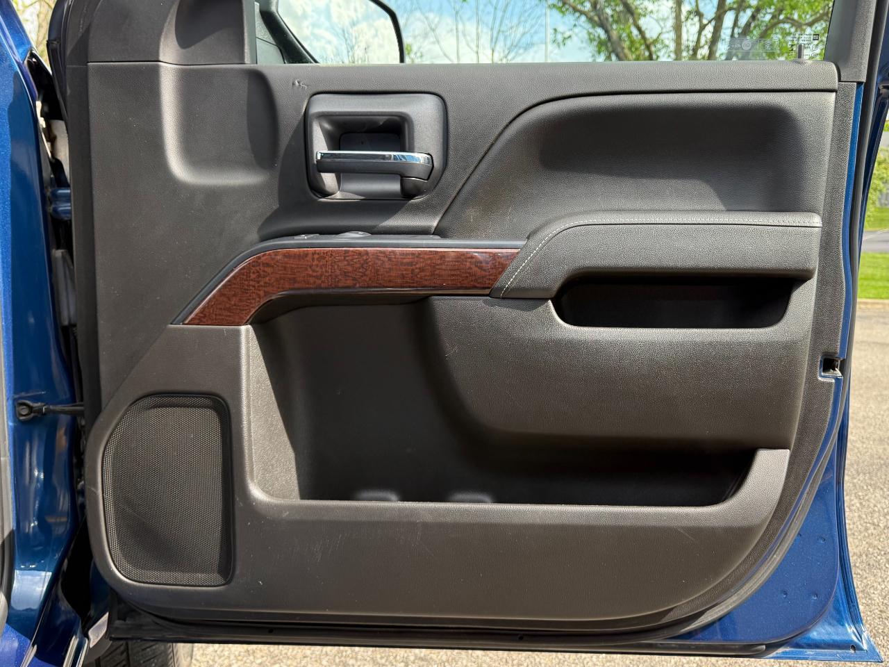 GMC Sierra 1500 4WD Double Cab 143.5" SLE 2017