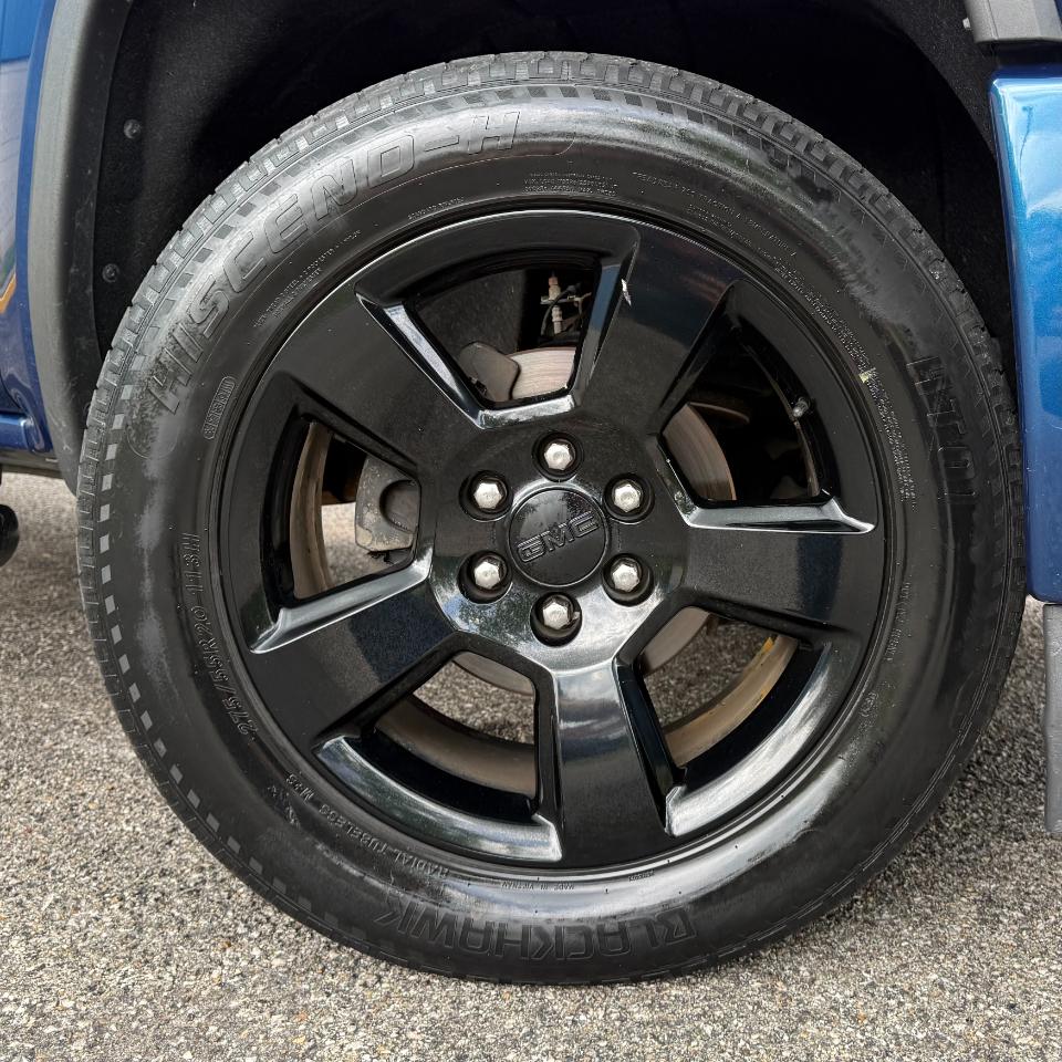 GMC Sierra 1500 4WD Double Cab 143.5" SLE 2017