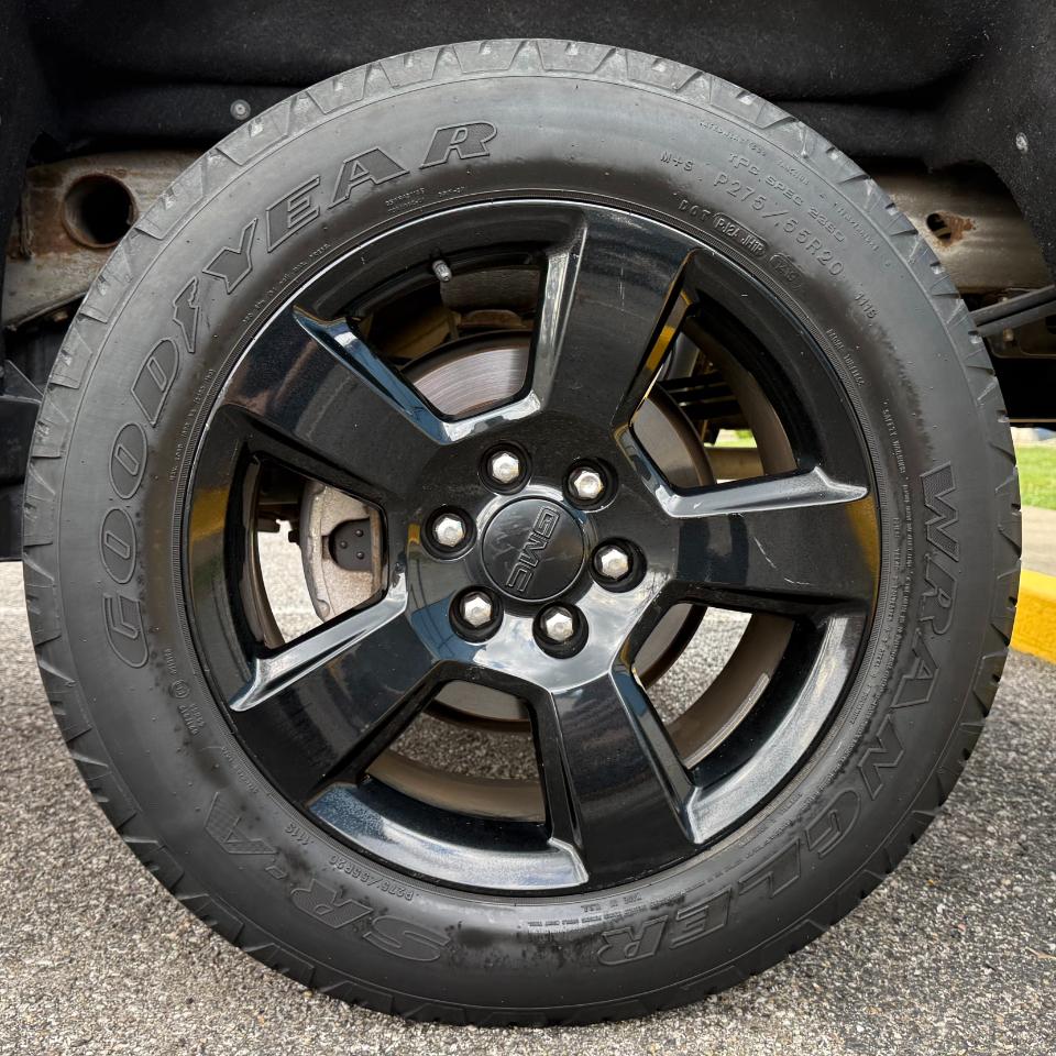 GMC Sierra 1500 4WD Double Cab 143.5" SLE 2017