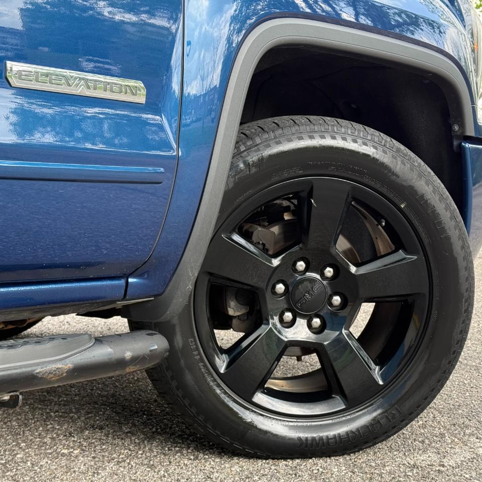 GMC Sierra 1500 4WD Double Cab 143.5" SLE 2017