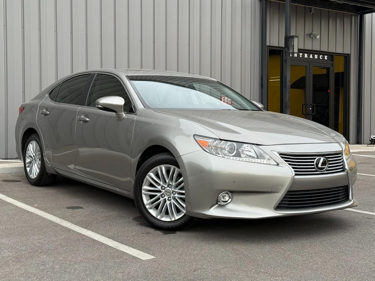 Lexus ES 350 4dr Sdn 2015