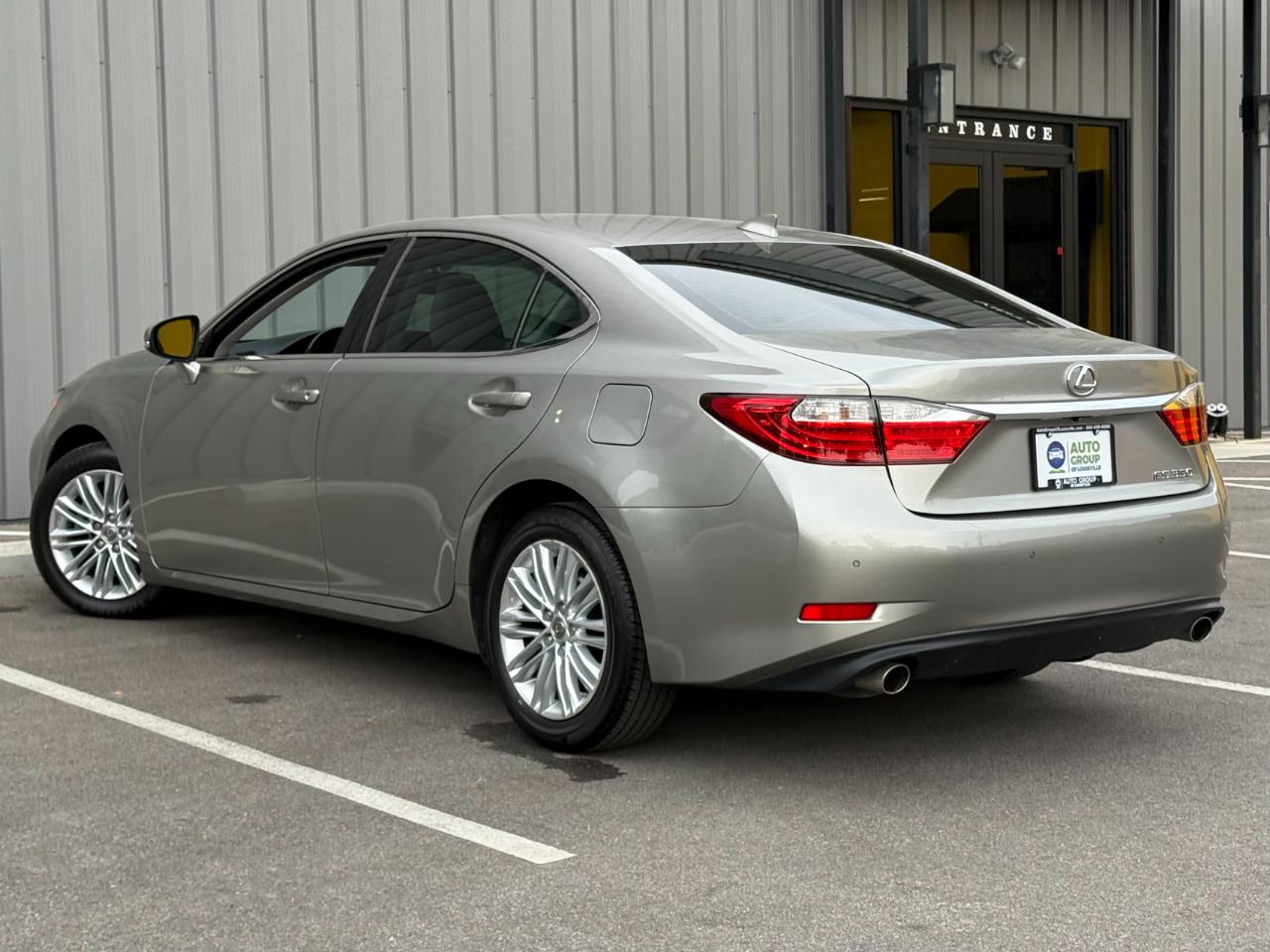 Lexus ES 350 4dr Sdn 2015