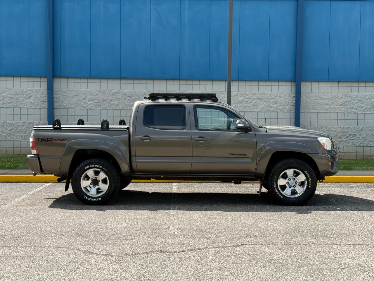 Toyota Tacoma 4WD Double Cab V6 MT (Natl) 2014