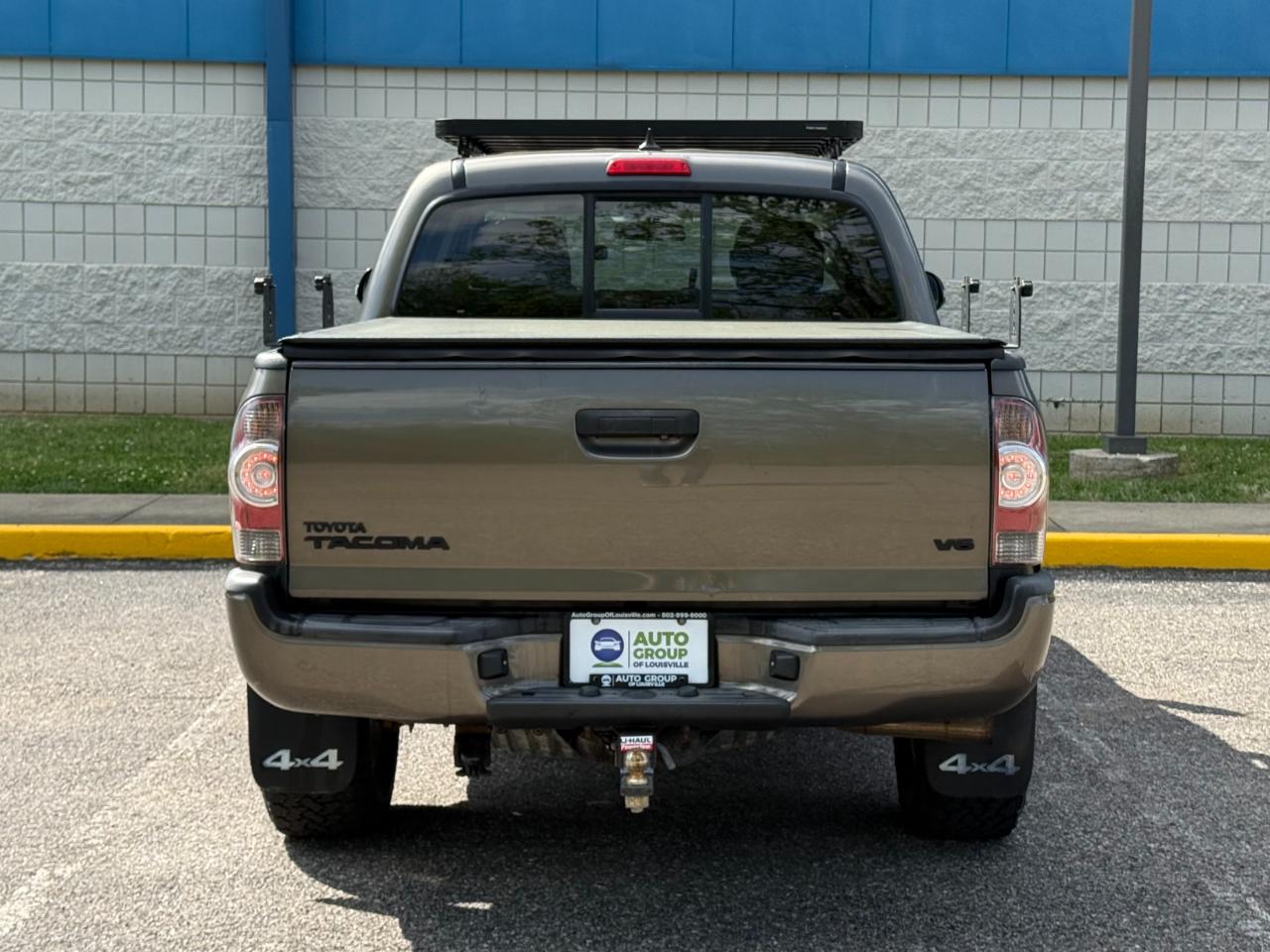 Toyota Tacoma 4WD Double Cab V6 MT (Natl) 2014