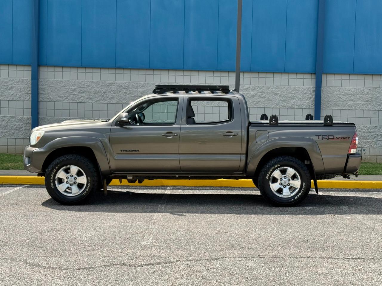 Toyota Tacoma 4WD Double Cab V6 MT (Natl) 2014