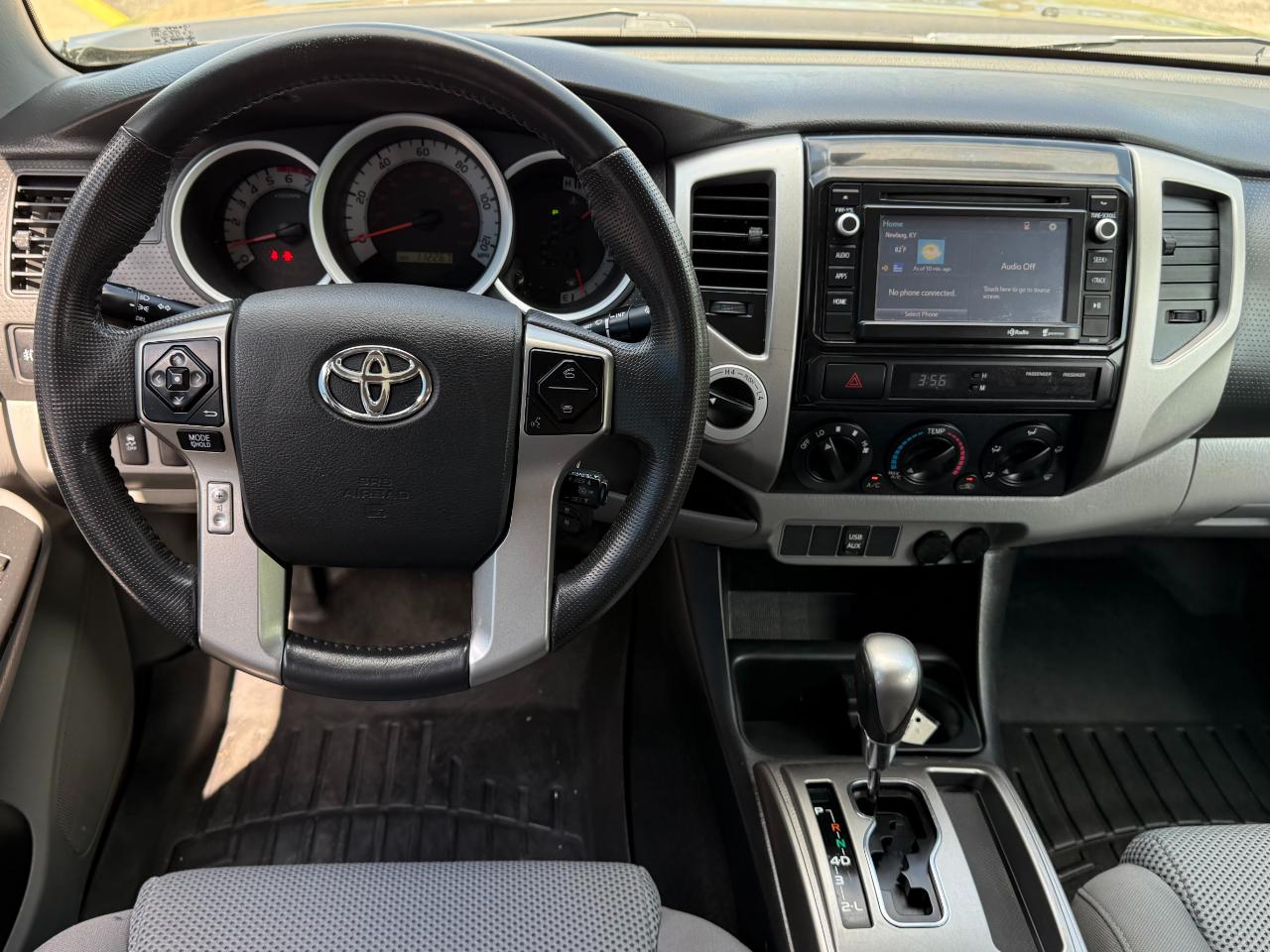 Toyota Tacoma 4WD Double Cab V6 MT (Natl) 2014
