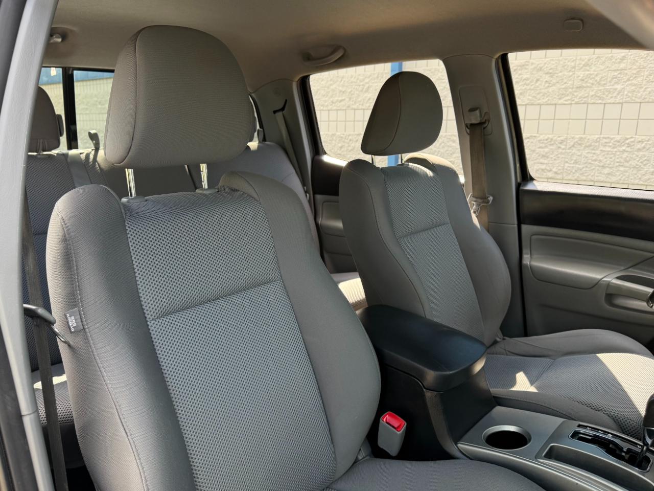 Toyota Tacoma 4WD Double Cab V6 MT (Natl) 2014