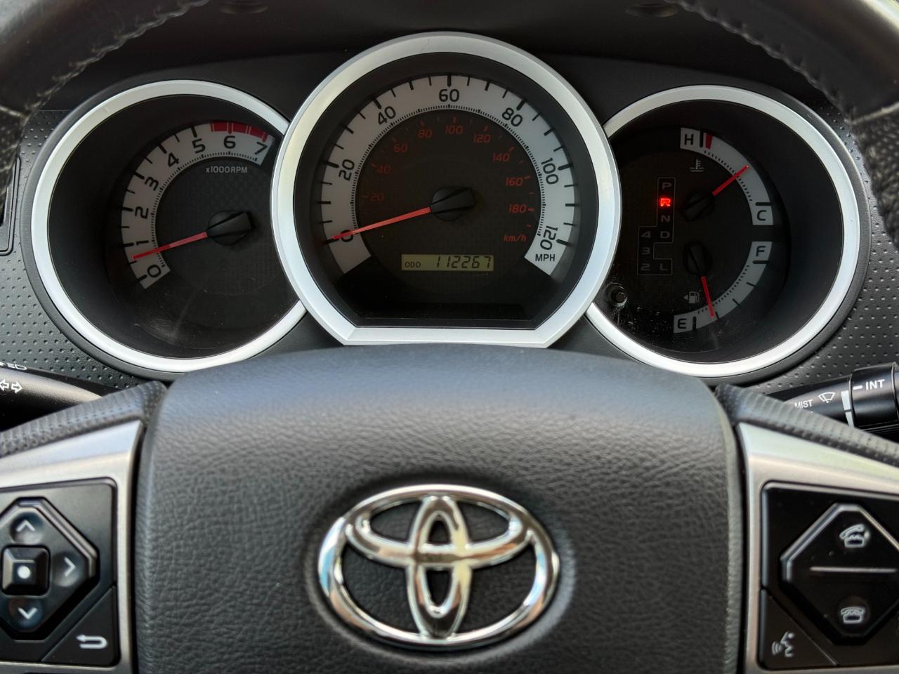 Toyota Tacoma 4WD Double Cab V6 MT (Natl) 2014