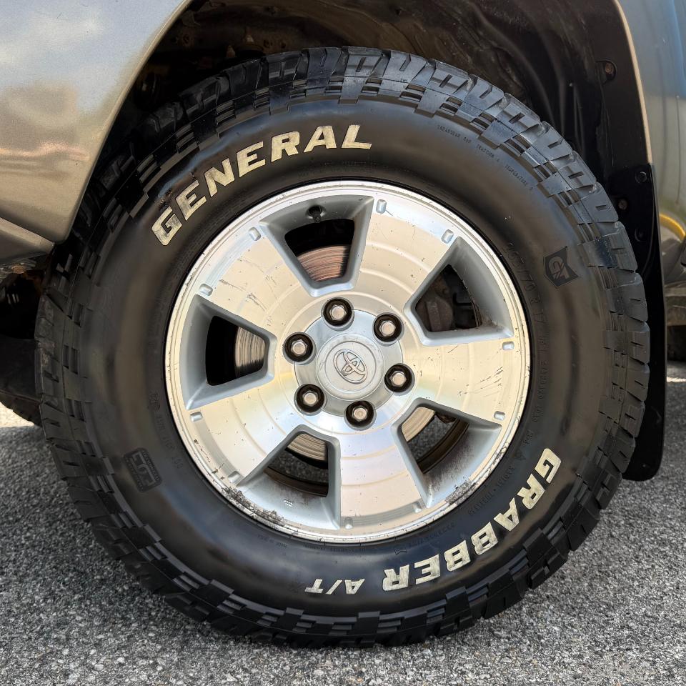 Toyota Tacoma 4WD Double Cab V6 MT (Natl) 2014