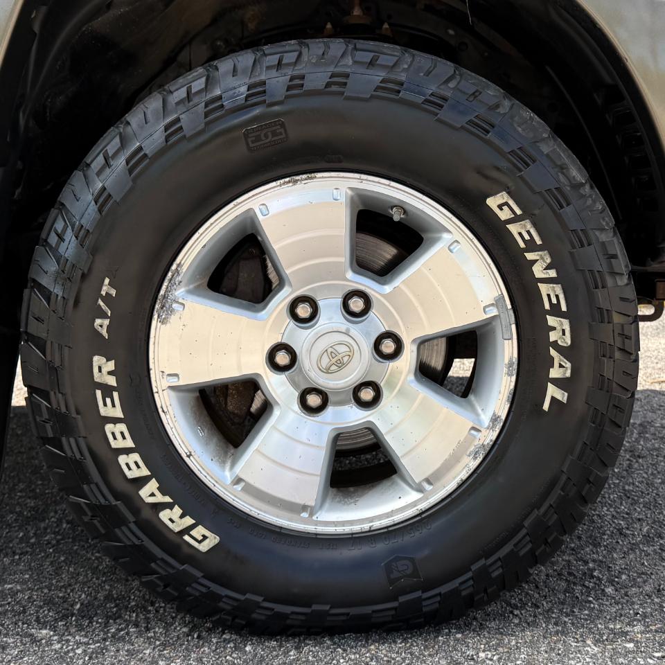 Toyota Tacoma 4WD Double Cab V6 MT (Natl) 2014