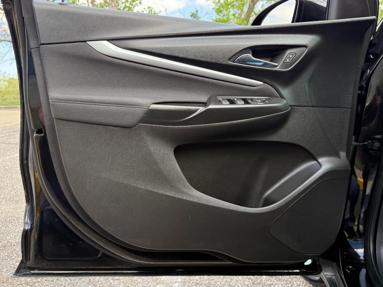 Chevrolet Bolt EUV FWD 4dr LT 2023