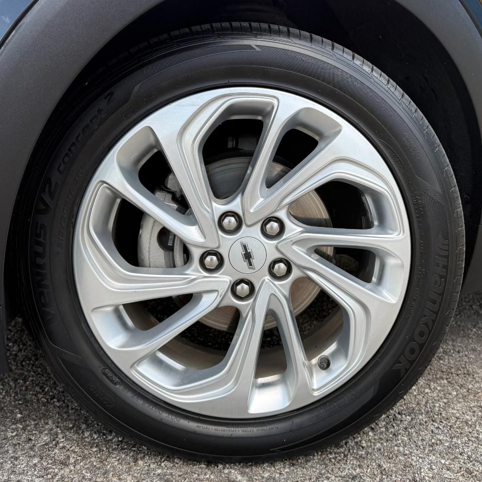 Chevrolet Bolt EUV FWD 4dr LT 2023