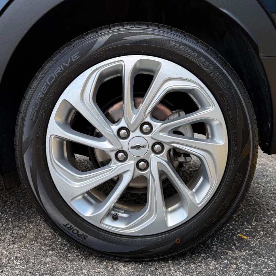 Chevrolet Bolt EUV FWD 4dr LT 2023