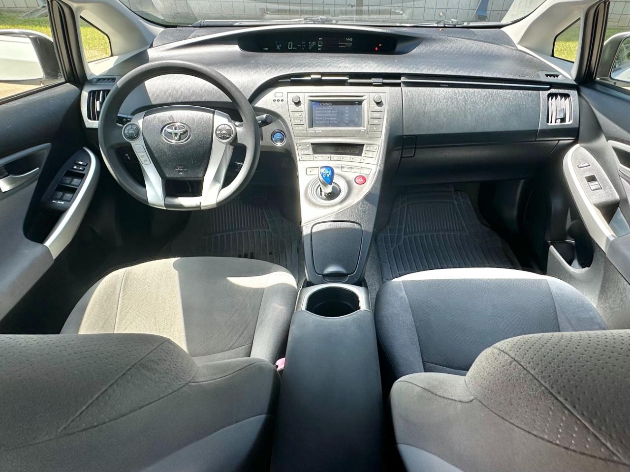 Toyota Prius 5dr HB Persona (Natl) 2013
