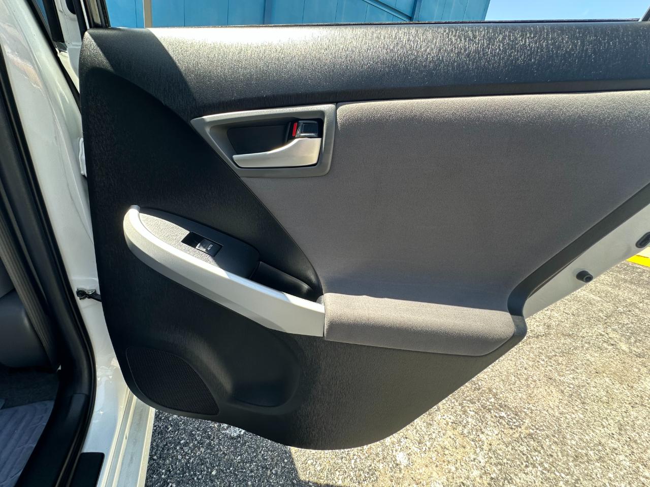 Toyota Prius 5dr HB Persona (Natl) 2013
