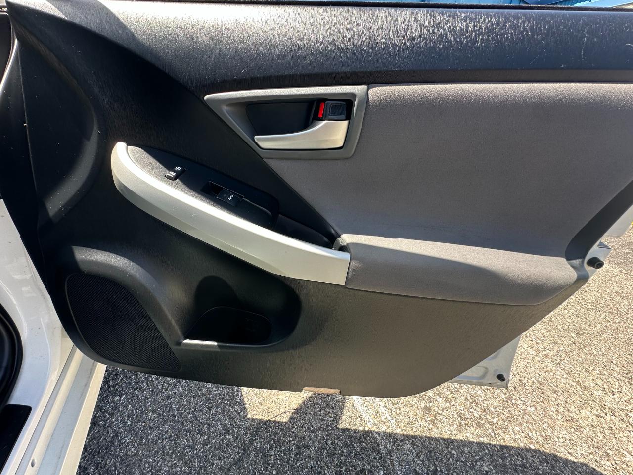Toyota Prius 5dr HB Persona (Natl) 2013
