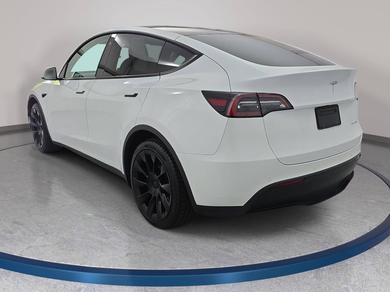 Tesla Model Y Long Range AWD 2023
