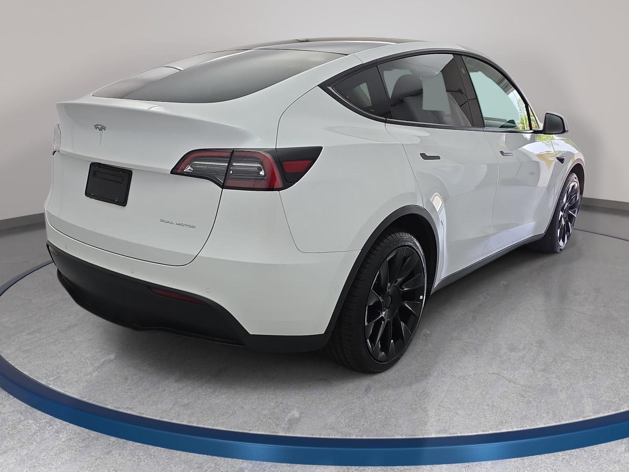 Tesla Model Y Long Range AWD 2023