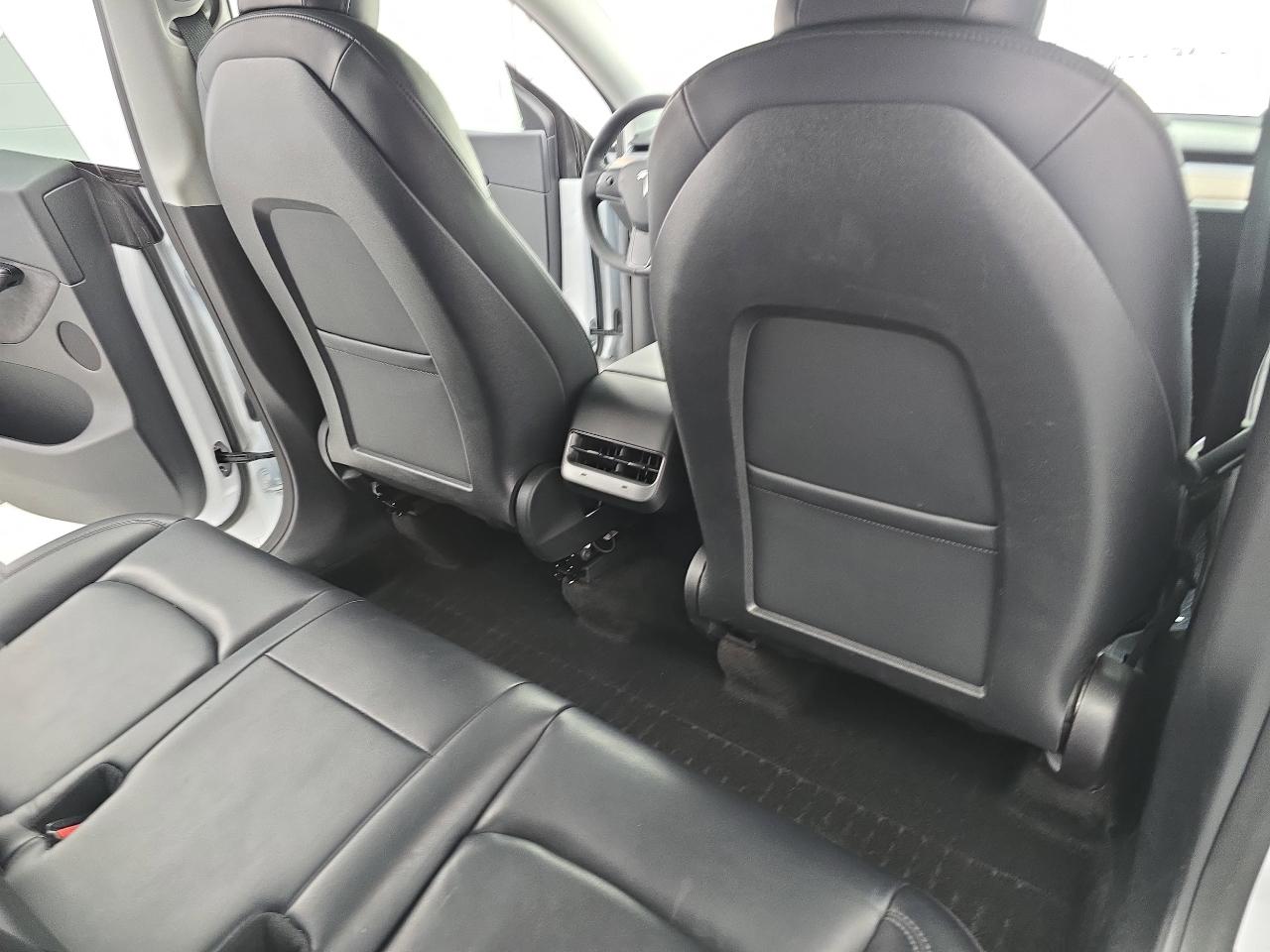 Tesla Model Y Long Range AWD 2023