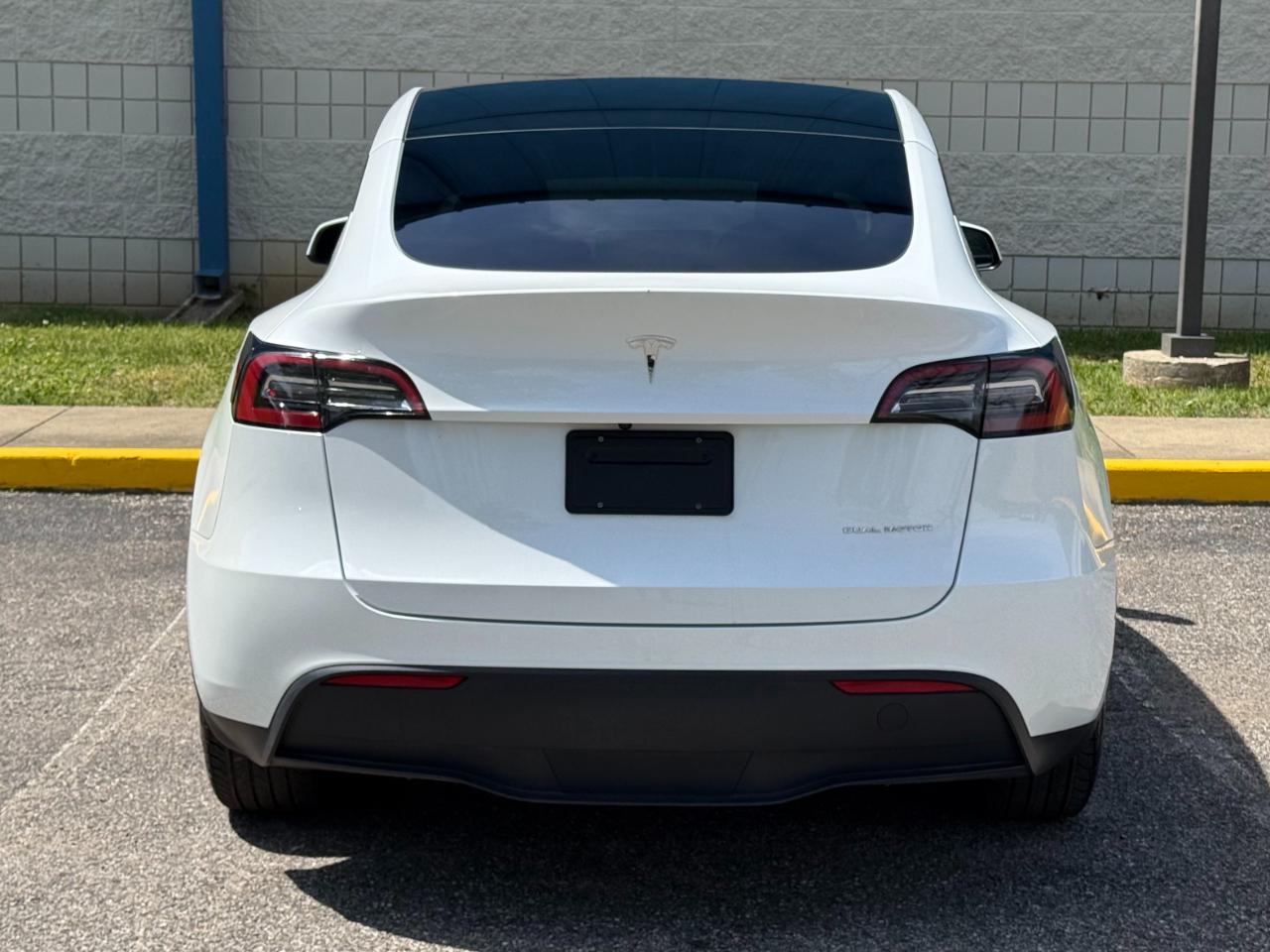 Tesla Model Y Long Range AWD 2023