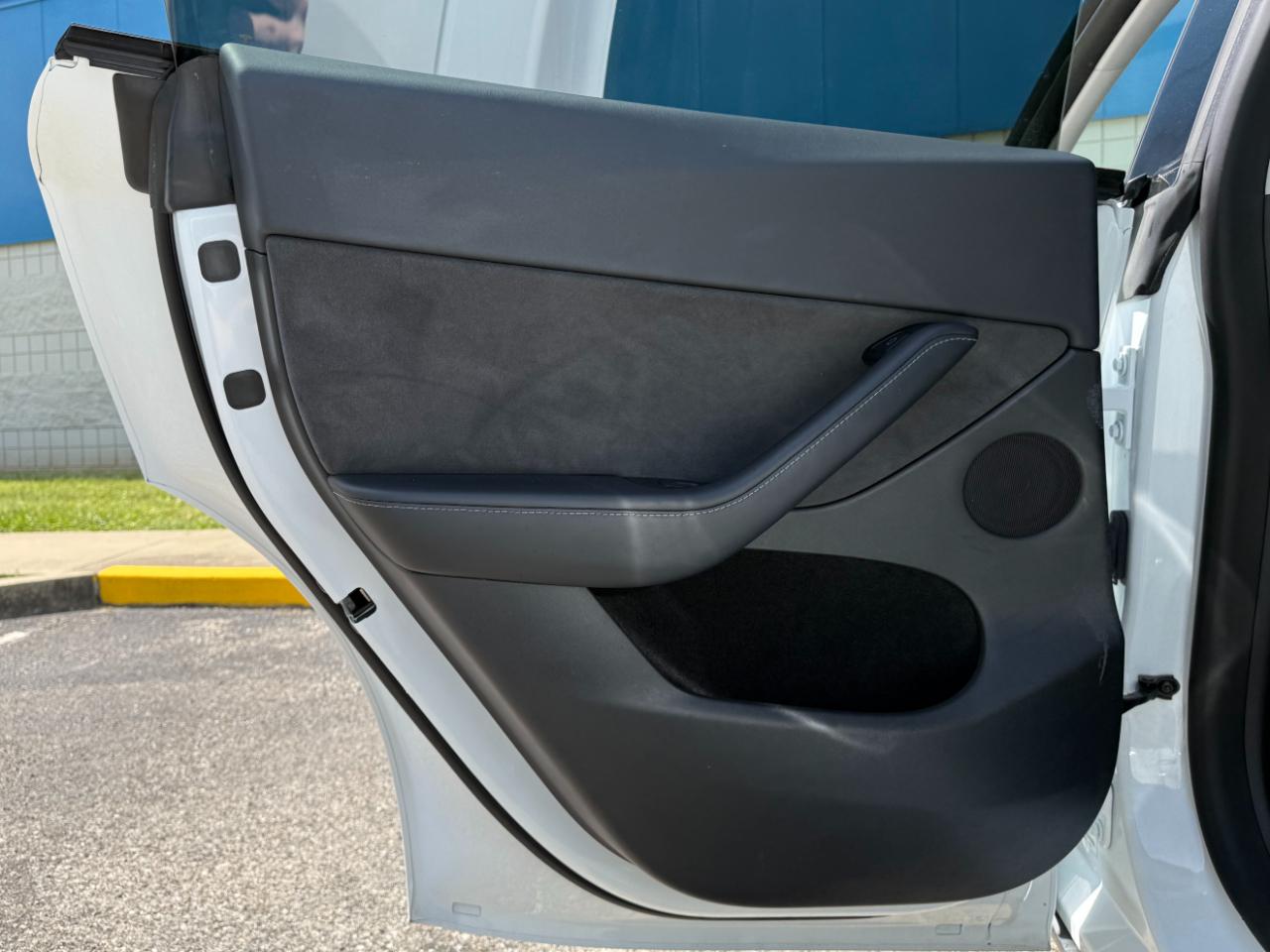 Tesla Model Y Long Range AWD 2023