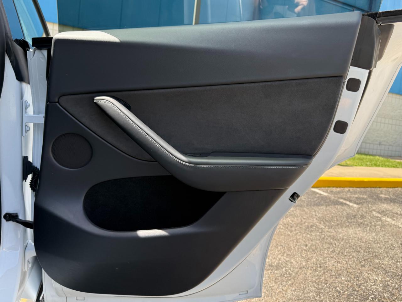 Tesla Model Y Long Range AWD 2023