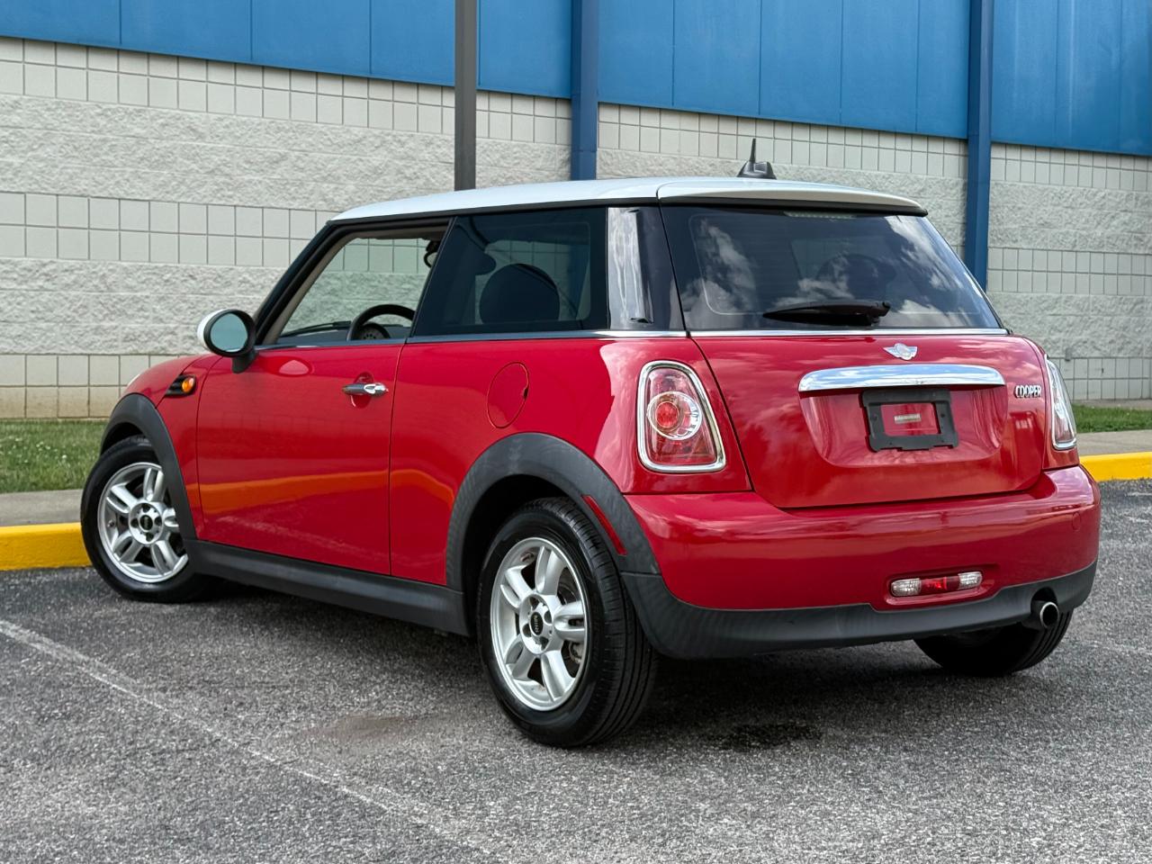 MINI Cooper Hardtop 2dr Cpe 2013