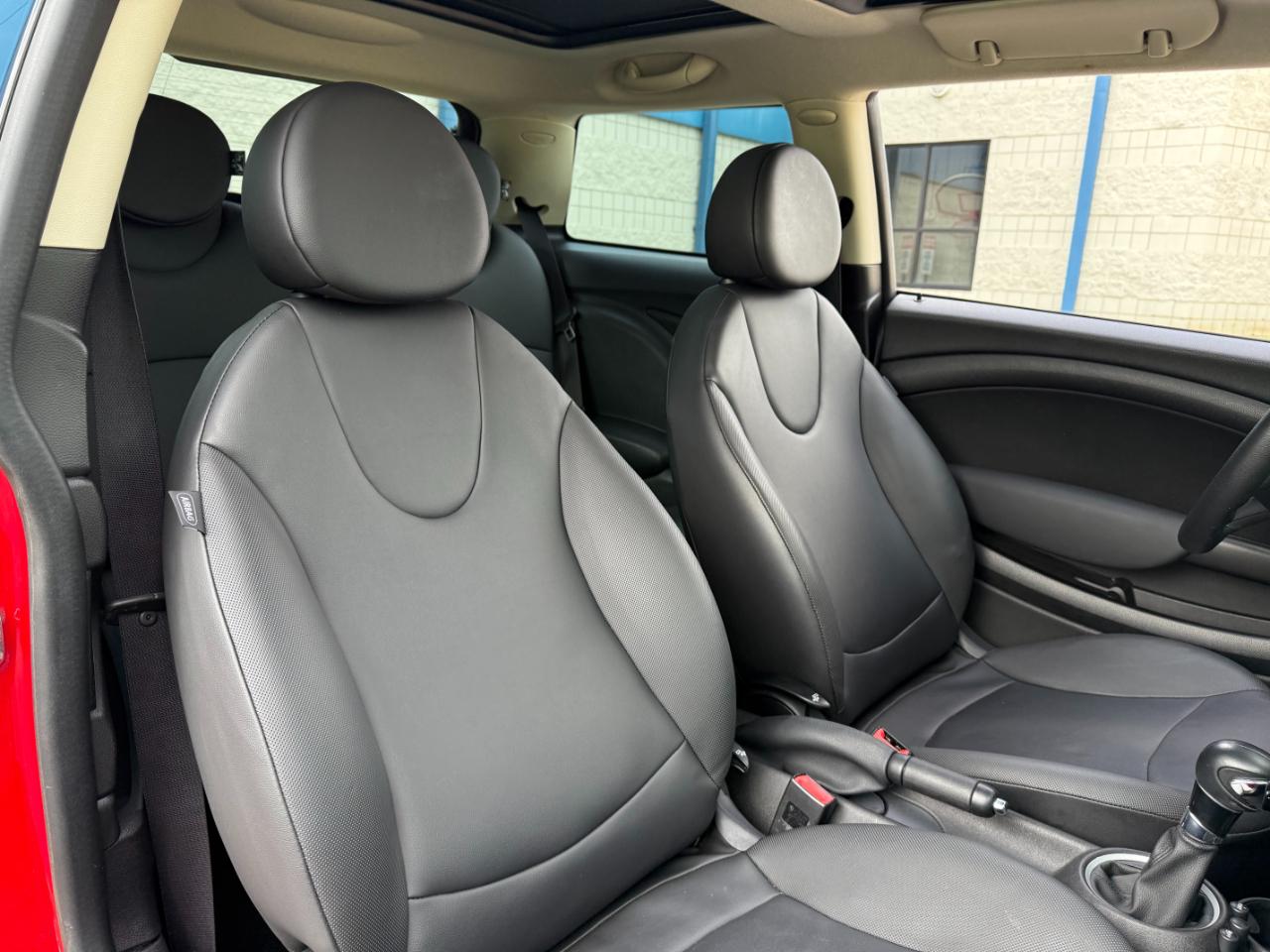 MINI Cooper Hardtop 2dr Cpe 2013