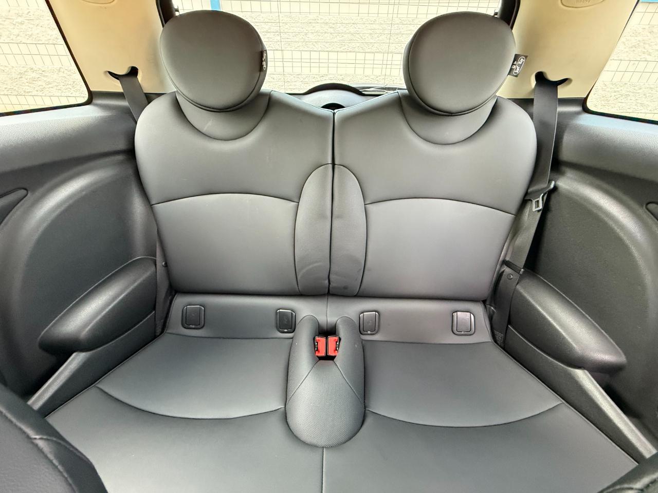 MINI Cooper Hardtop 2dr Cpe 2013