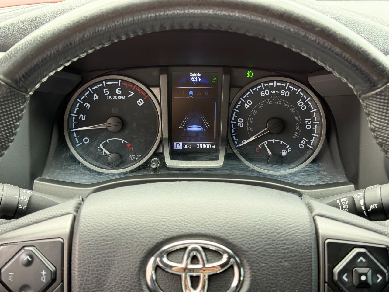 Toyota Tacoma 4WD TRD Off Road Double Cab 5' Bed V6 MT (Natl) 2021