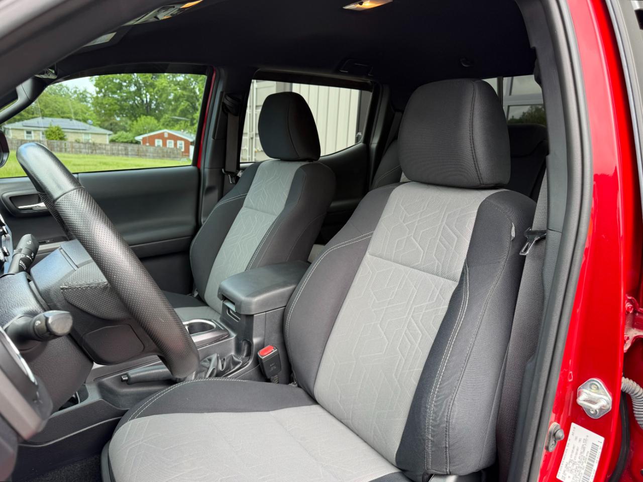 Toyota Tacoma 4WD TRD Off Road Double Cab 5' Bed V6 MT (Natl) 2021