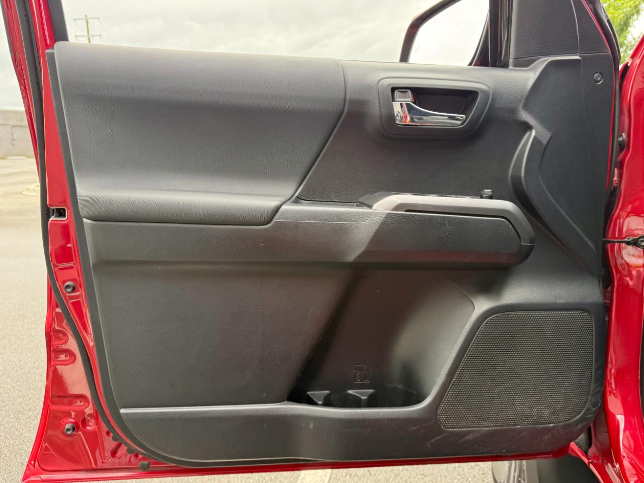 Toyota Tacoma 4WD TRD Off Road Double Cab 5' Bed V6 MT (Natl) 2021