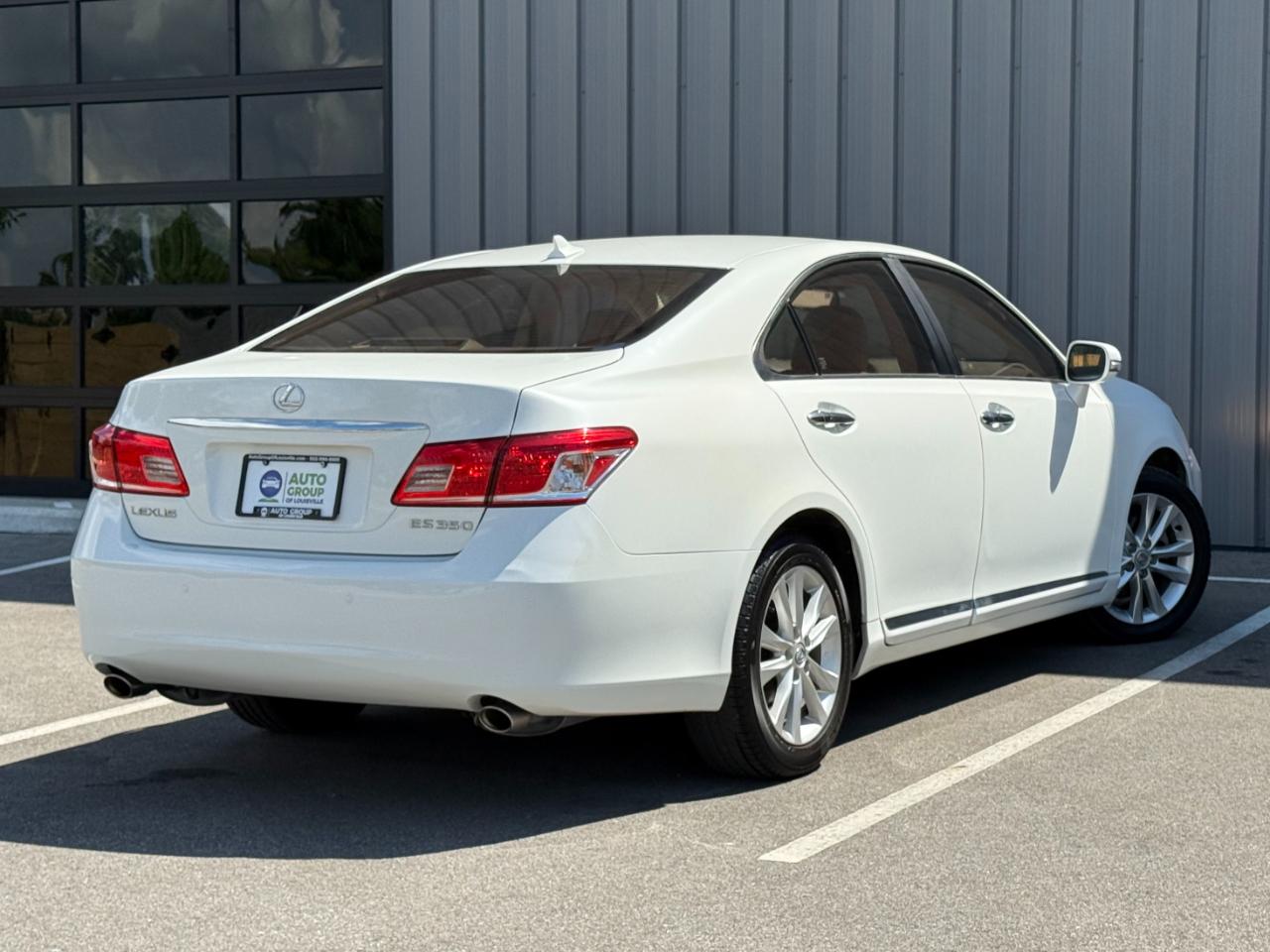 Lexus ES 350 4dr Sdn 2010