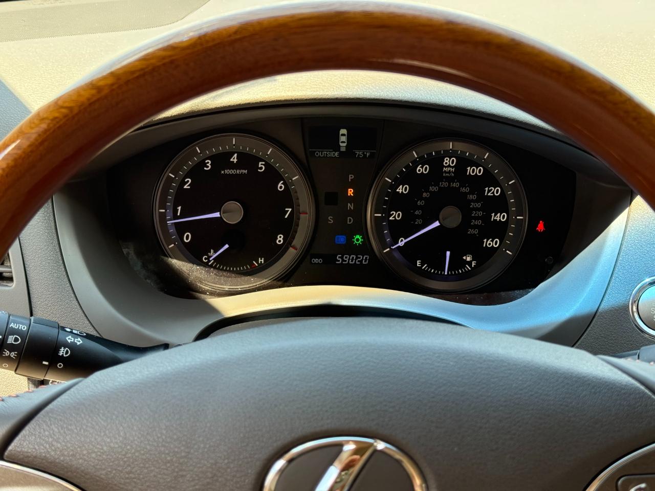 Lexus ES 350 4dr Sdn 2010