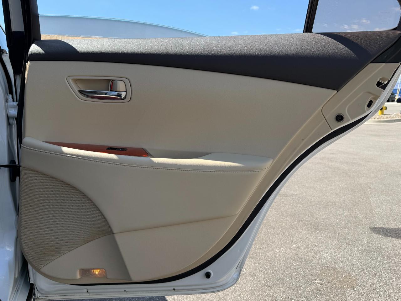 Lexus ES 350 4dr Sdn 2010