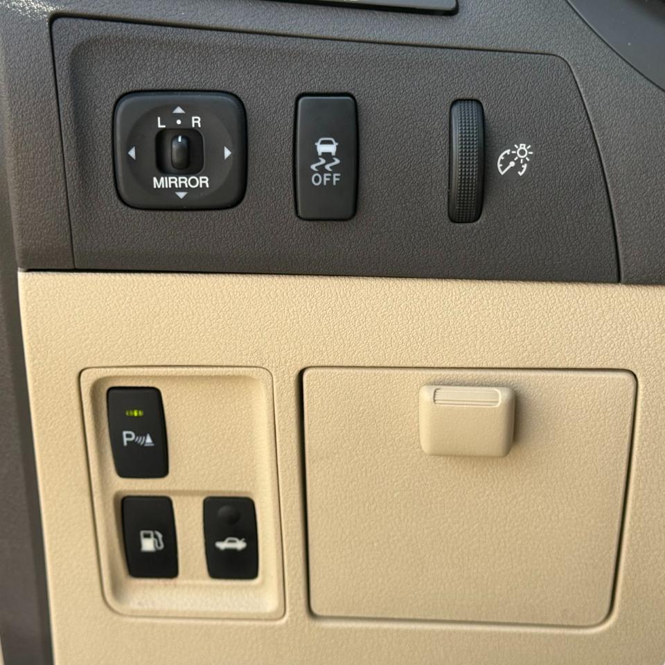 Lexus ES 350 4dr Sdn 2010