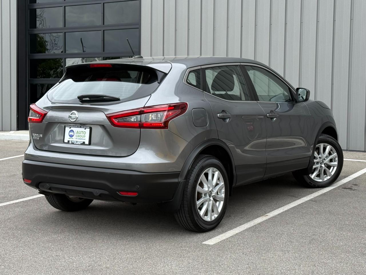Nissan Rogue Sport FWD S 2021