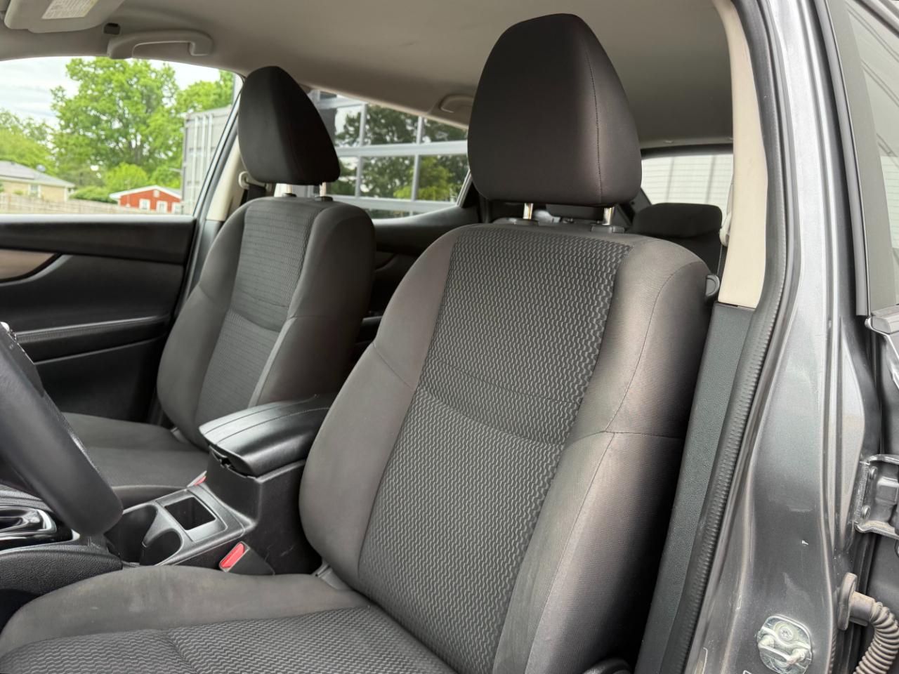 Nissan Rogue Sport FWD S 2021