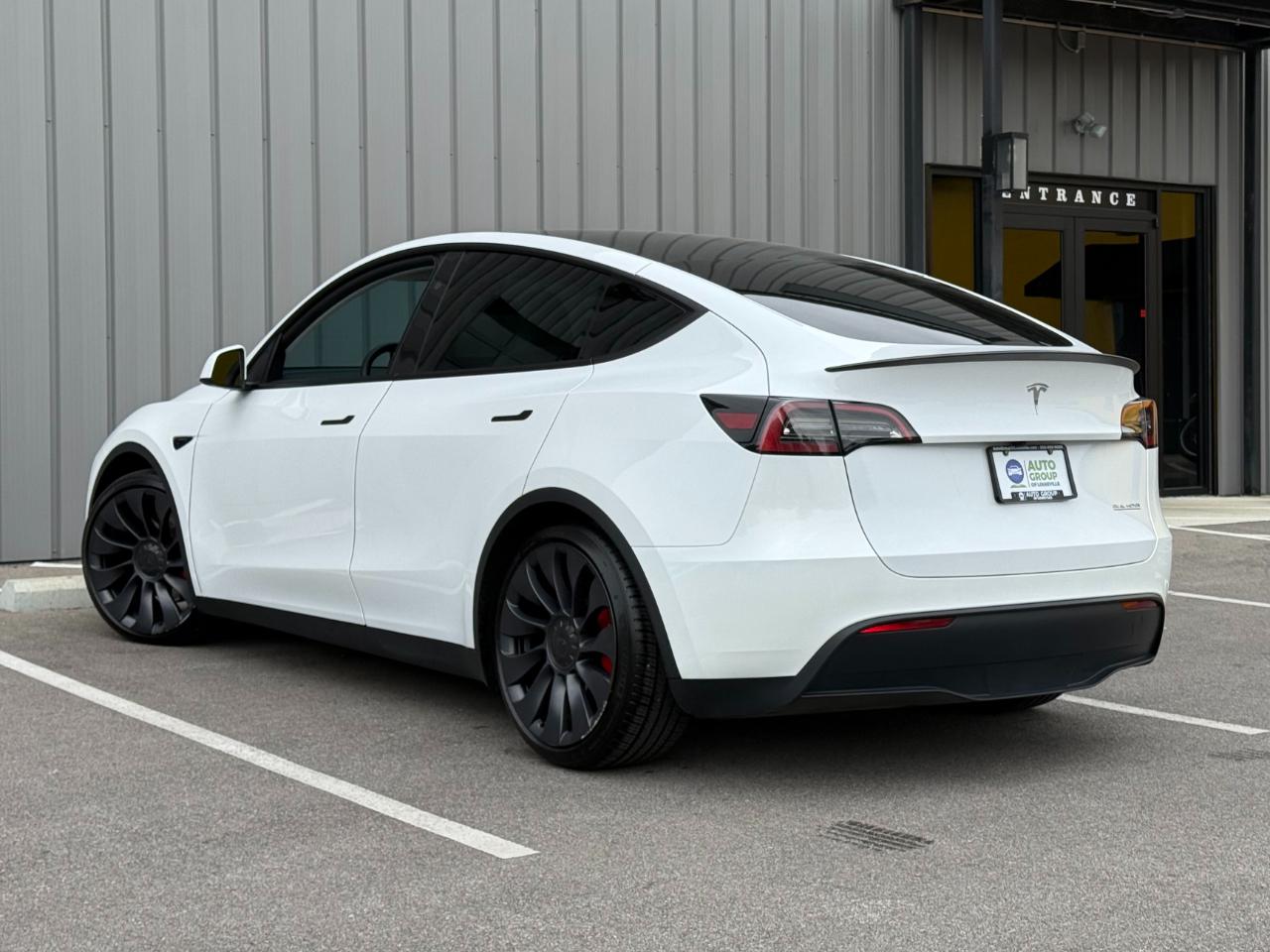 Tesla Model Y Performance AWD 2024