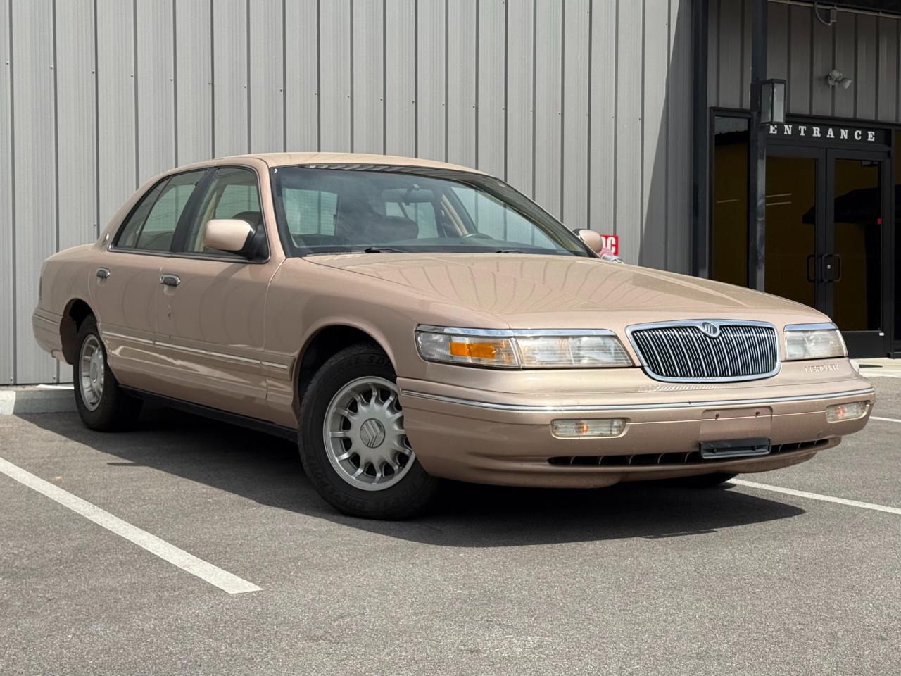 Mercury Grand Marquis 4dr Sdn LS 1996