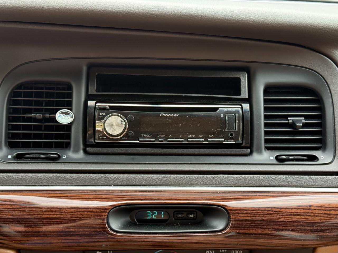 Mercury Grand Marquis 4dr Sdn LS 1996