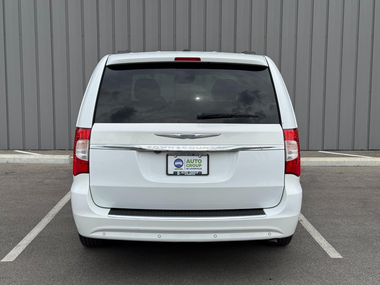 Chrysler Town & Country 4dr Wgn Touring-L 2015