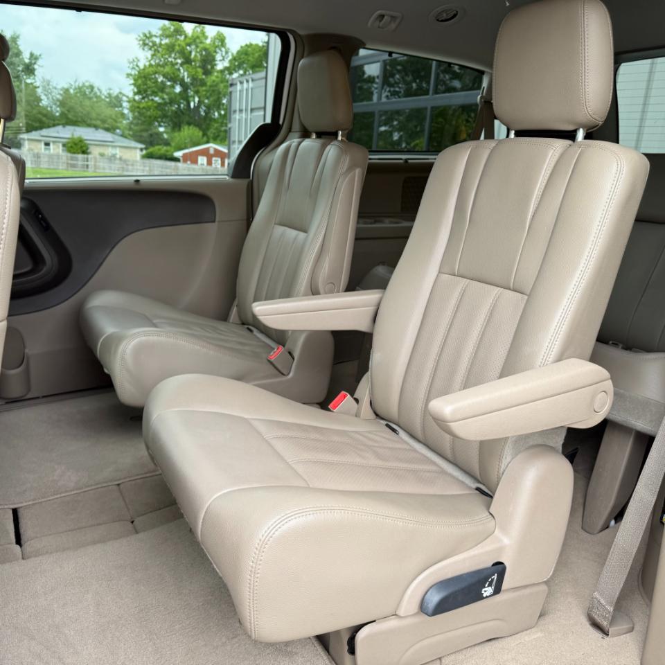 Chrysler Town & Country 4dr Wgn Touring-L 2015