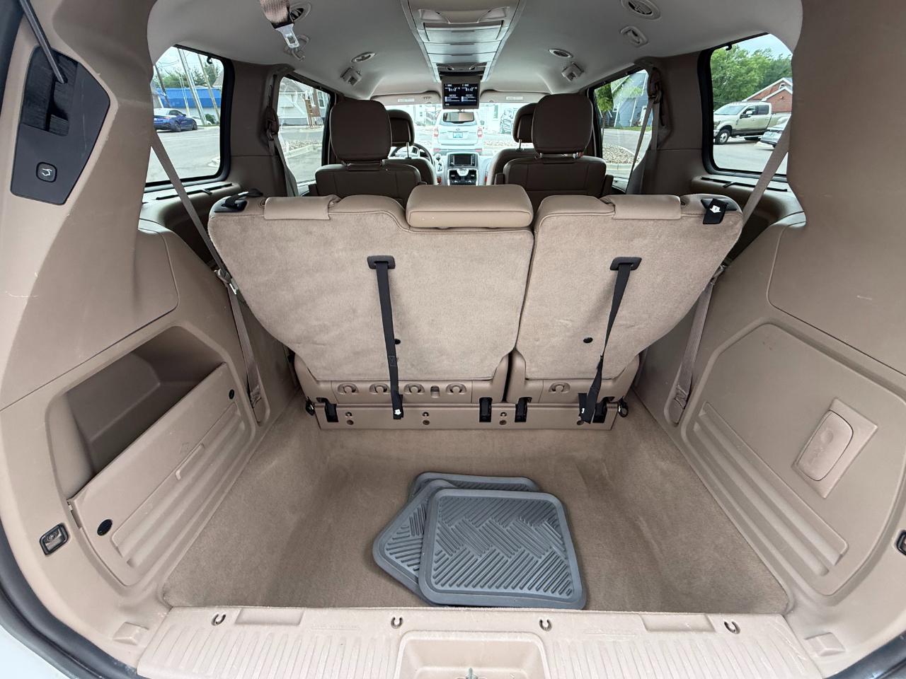 Chrysler Town & Country 4dr Wgn Touring-L 2015