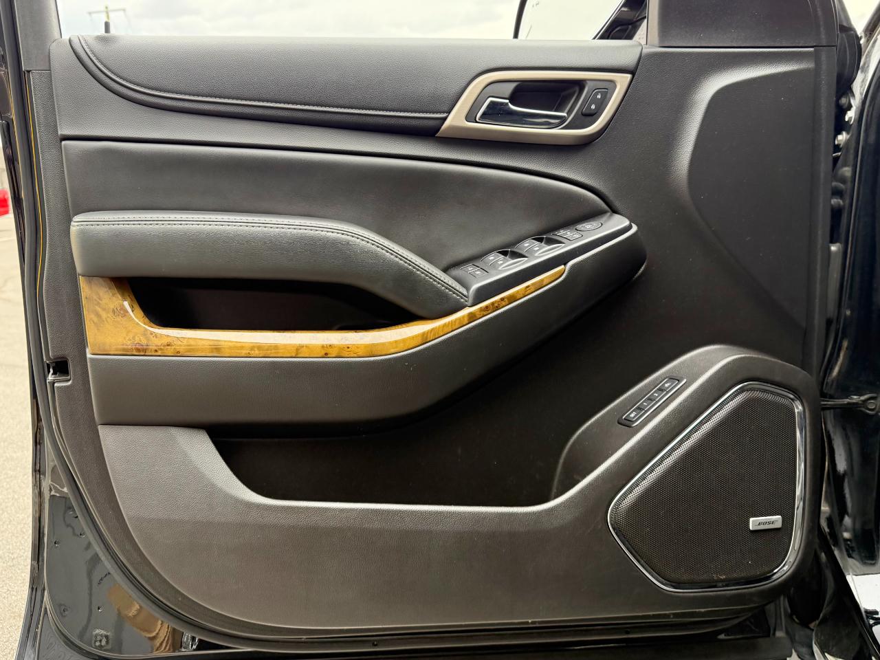 GMC Yukon 4WD 4dr Denali 2017